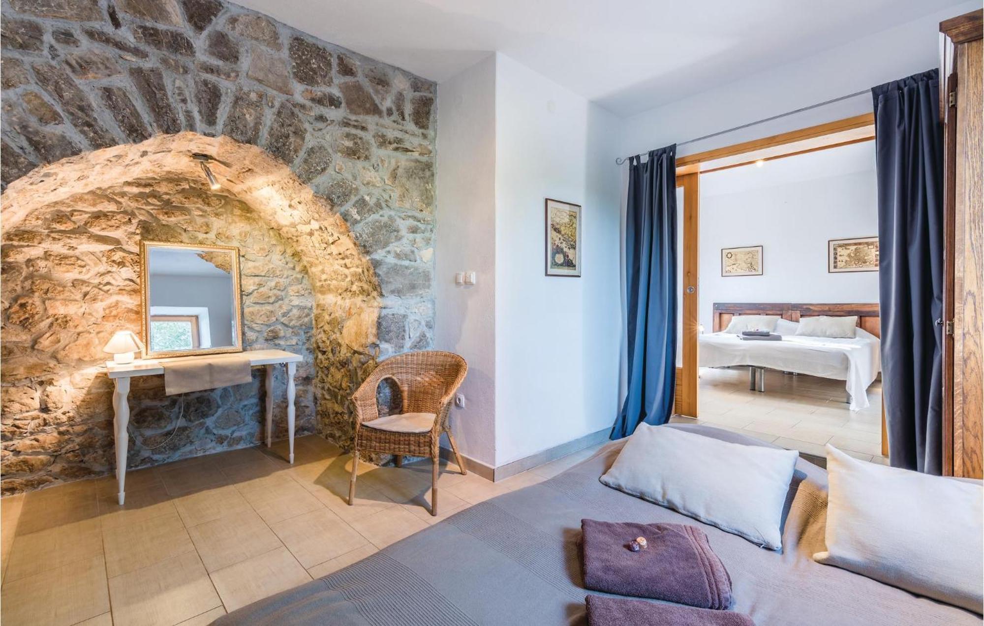 Nice Home In Zgaljici With Outdoor Swimming Pool Skrbcici Экстерьер фото